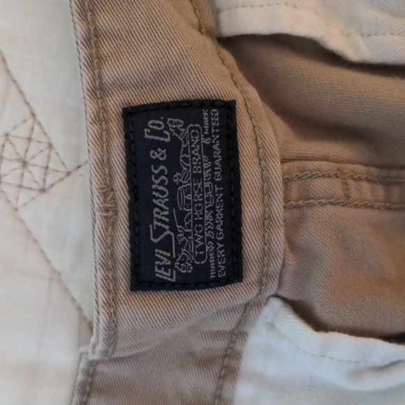 Levi's cargo shorts - Picture 3 of 6